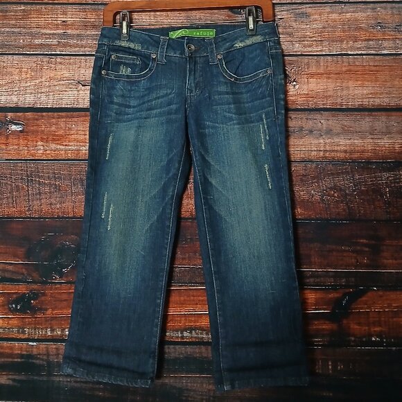 Refuge Capri Jeans Size 3 Low Rise Dark Wash Distressed Denim - Picture 2 of 8